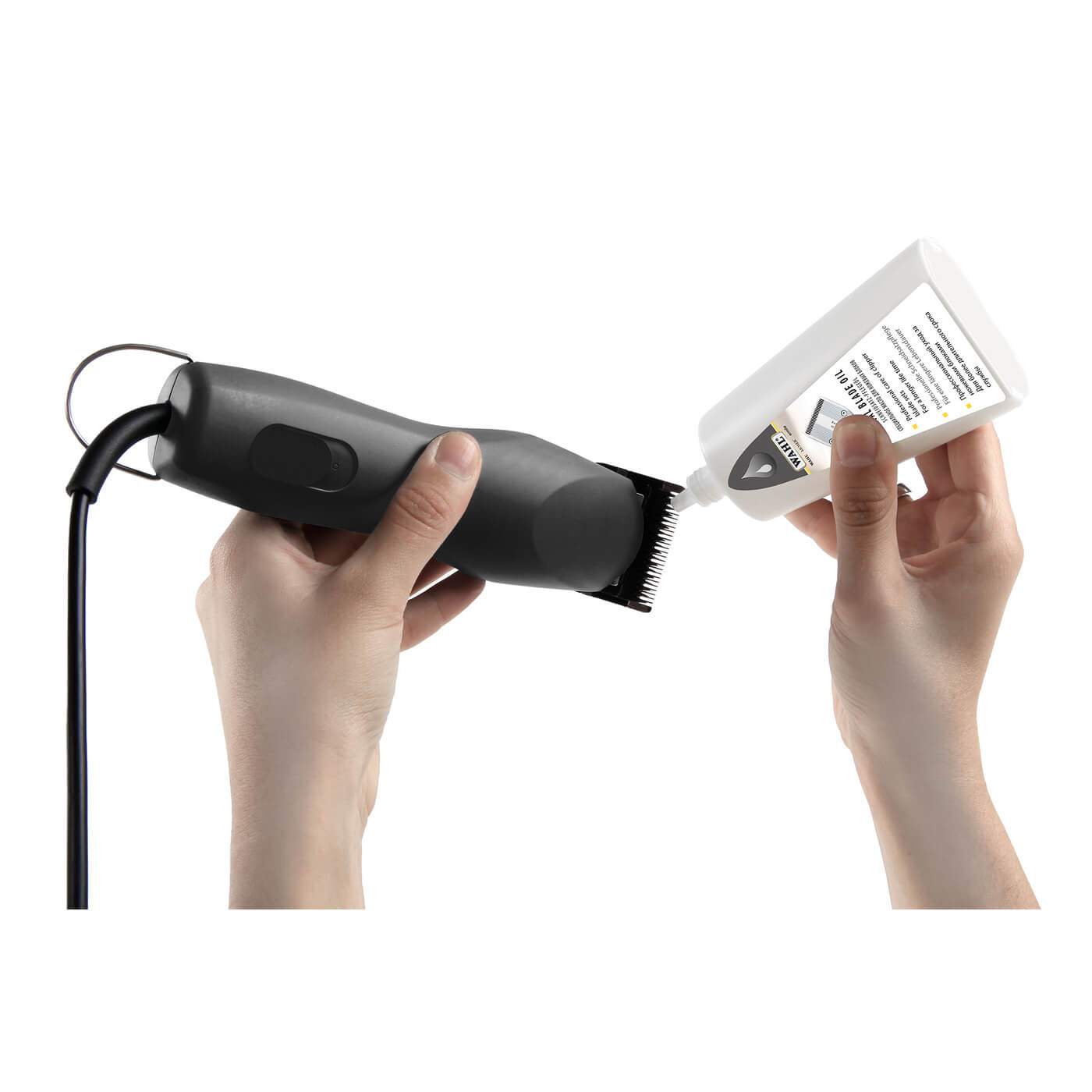 SPECIAL BLADE OIL, FOR THE PROFESSIONAL CARE OF BLADE SETS 1854-7935